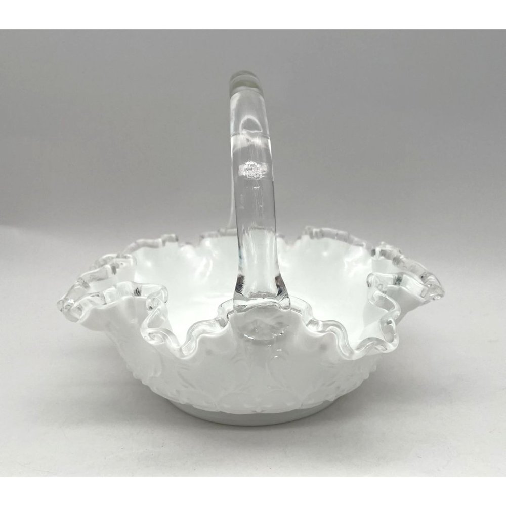 Vtg. Beautiful Patterned Silvercrest Fenton Bridal Bamboo Handled Basket